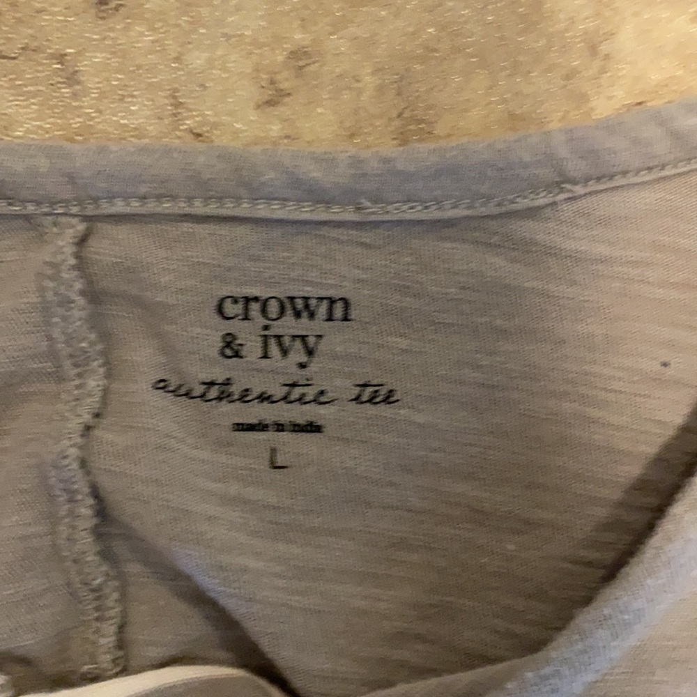 Shirt - Picture 3 of 3